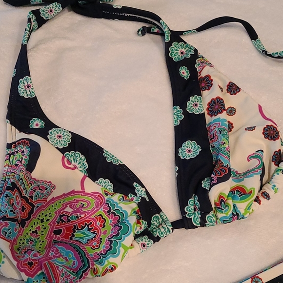 Silver Label Bikini - Picture 2 of 3